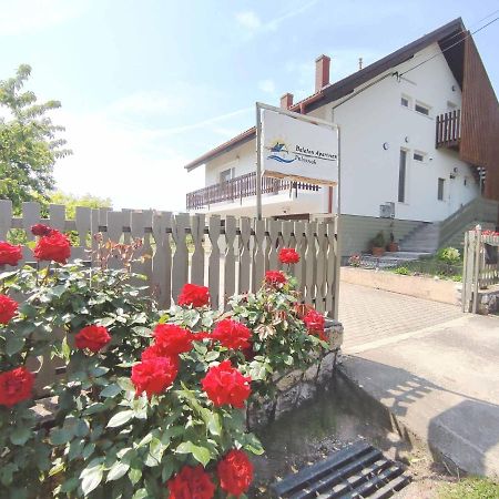 Balaton Apartman Paloznak Exterior foto