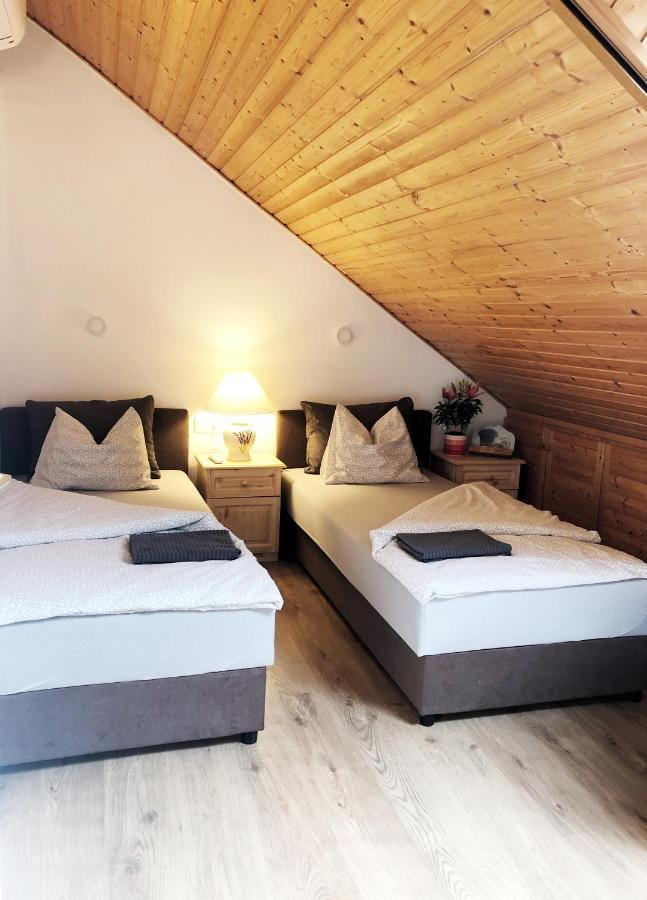 Balaton Apartman Paloznak Exterior foto